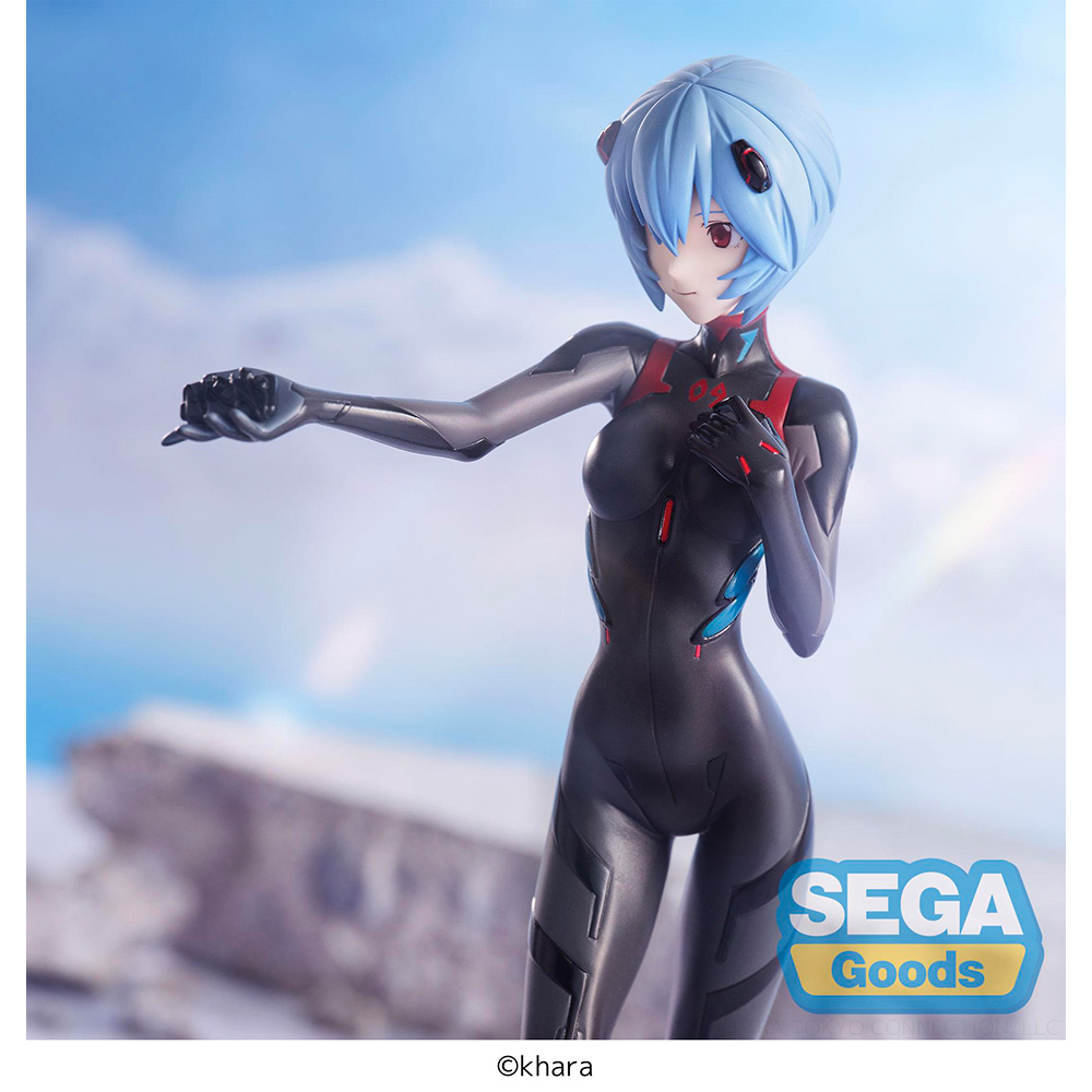 Rei Ayanami (Hand Over) Super Premium Figure